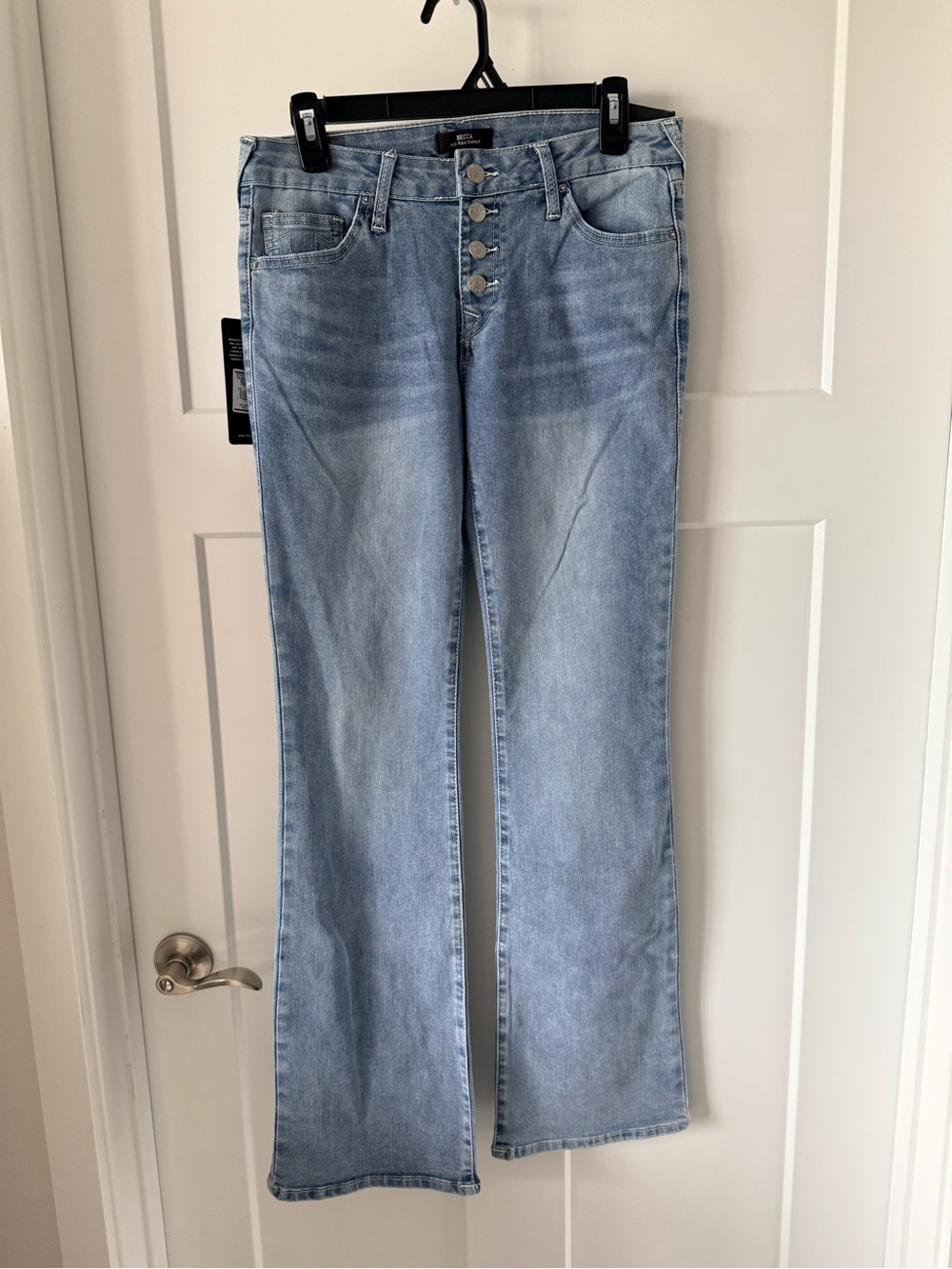 True Religion Becca Midrise Women’s Light Wash Button-Fly Bootcut Jeans NWT